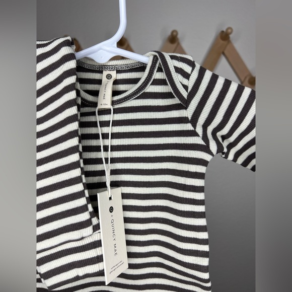 Quincy Mae Striped Set - Picture 2 of 6